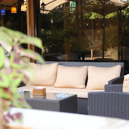 Vista Del Mar Hotel Jounieh Exterior photo