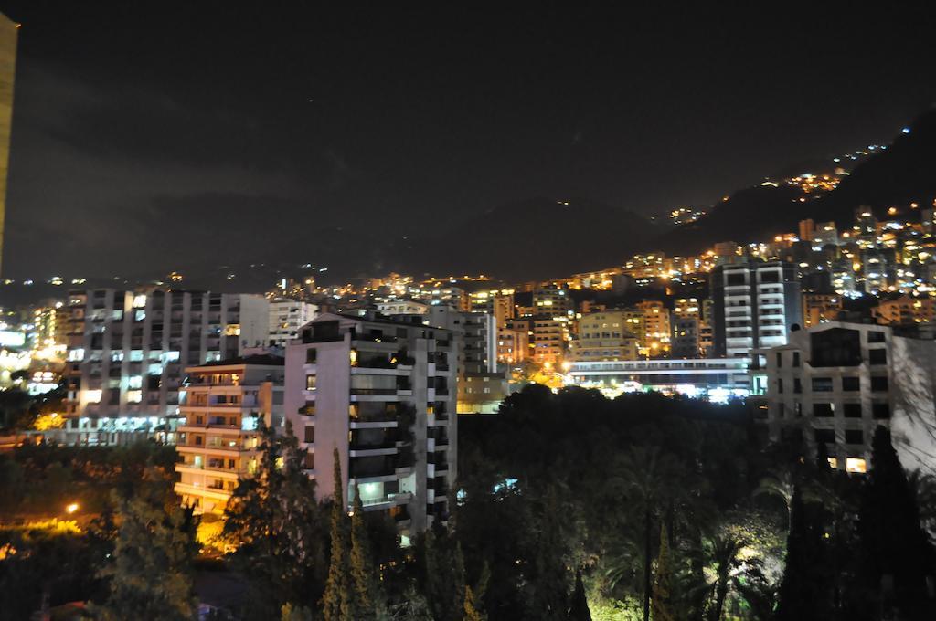 Vista Del Mar Hotel Jounieh Exterior photo