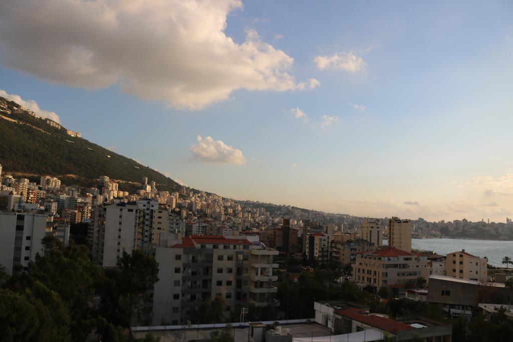 Vista Del Mar Hotel Jounieh Exterior photo