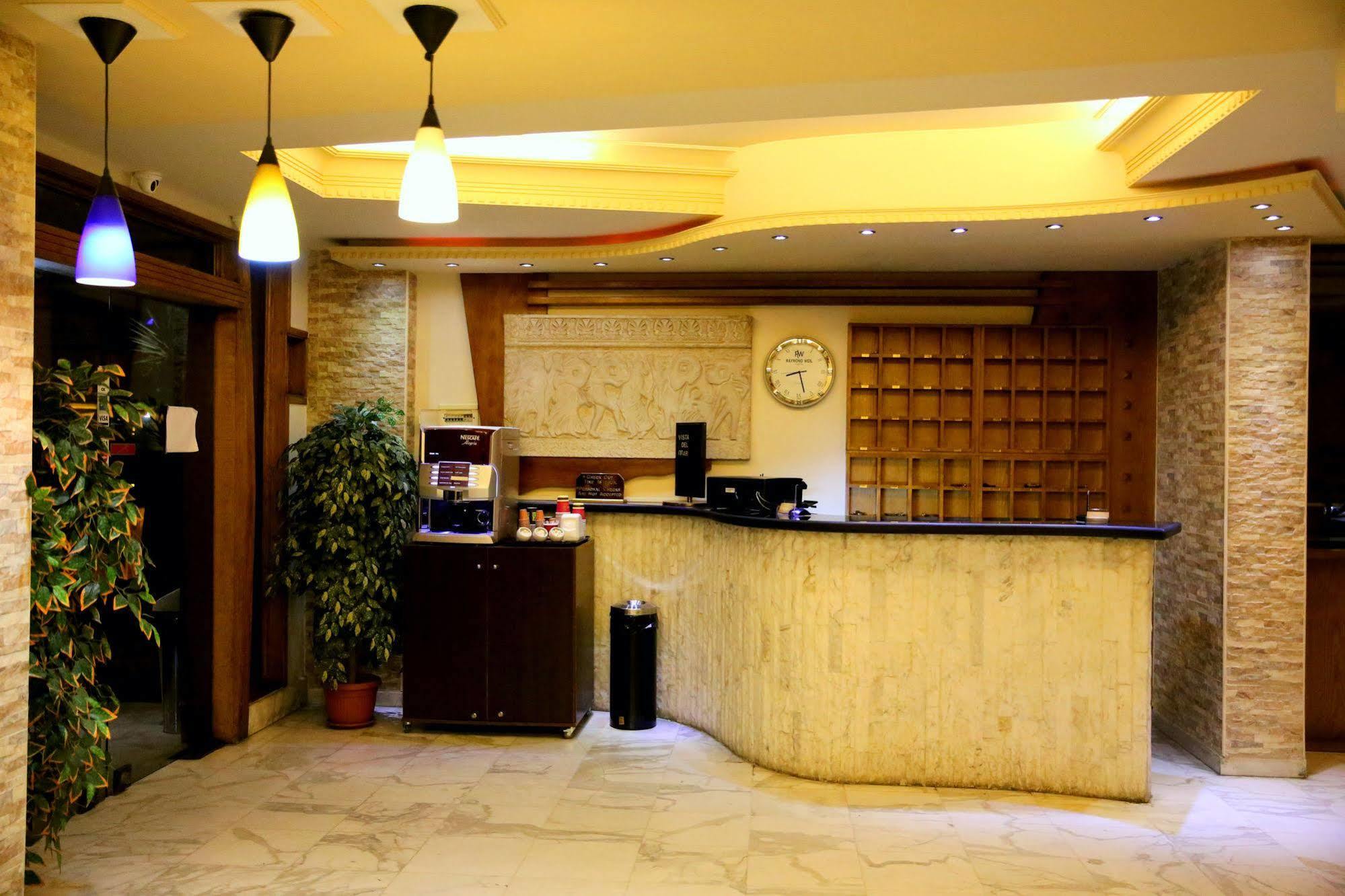 Vista Del Mar Hotel Jounieh Exterior photo